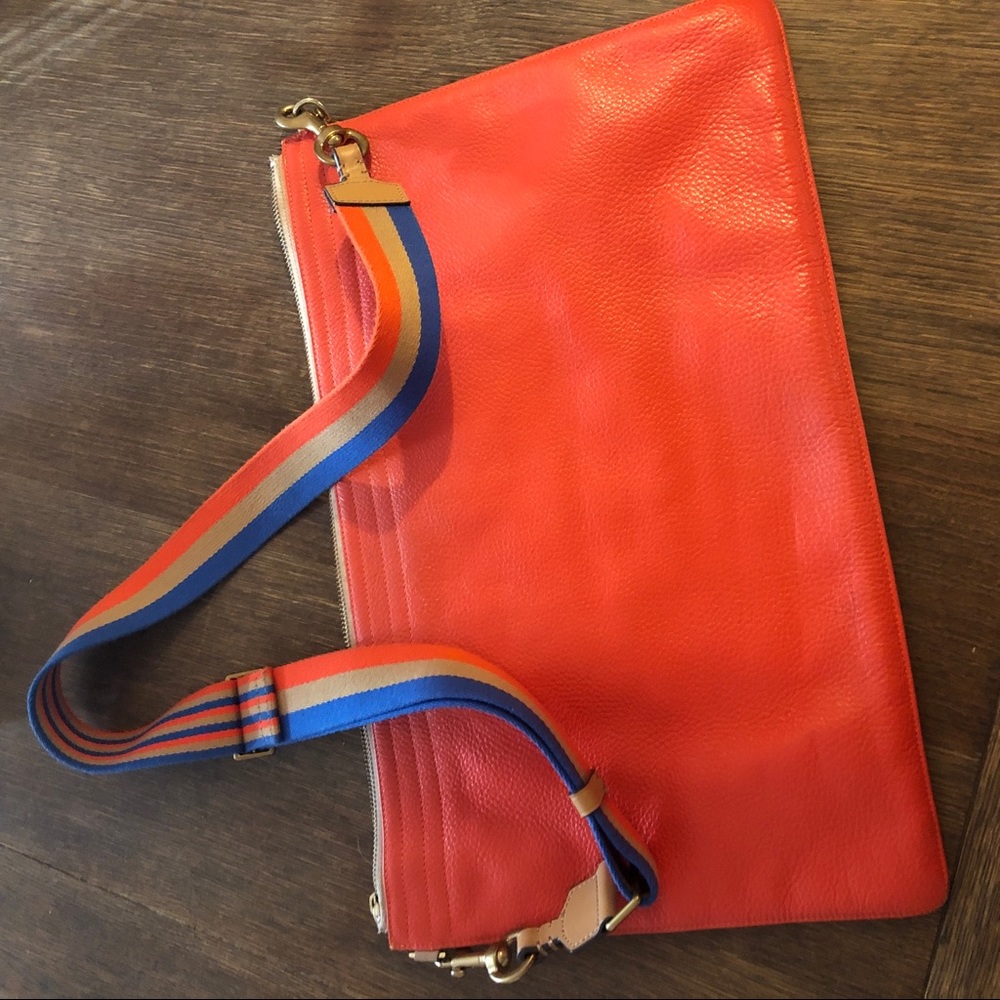 🗽LAUREN  CECCHI Large Leather Folio Crossbody Bag